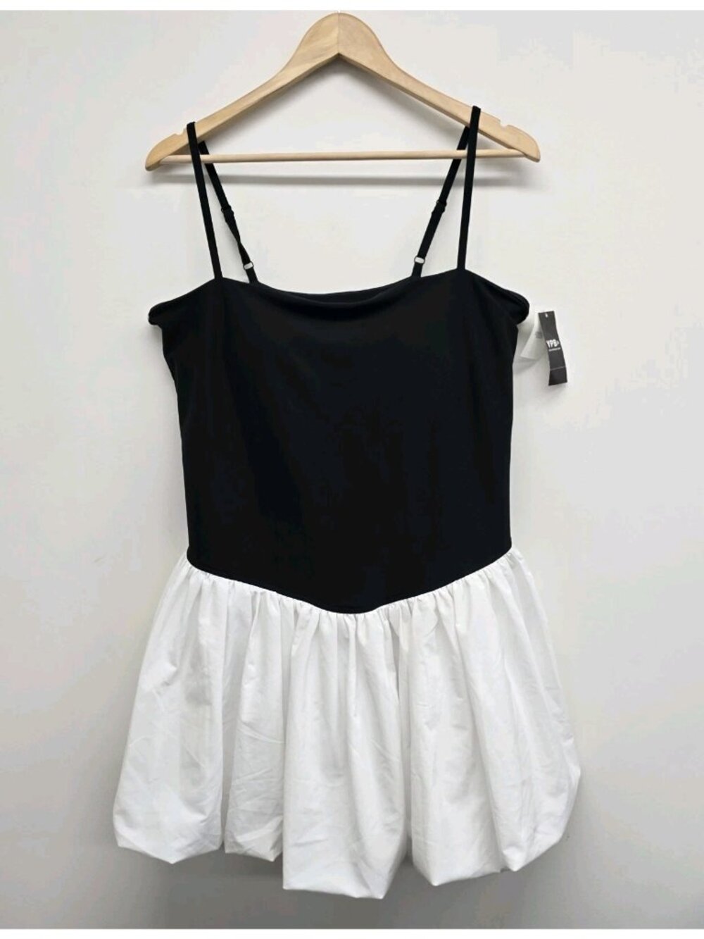 NWT Abercrombie YPB sculptLUX Bubble Hem Mini Dress Sz XL Activewear Sport Glam